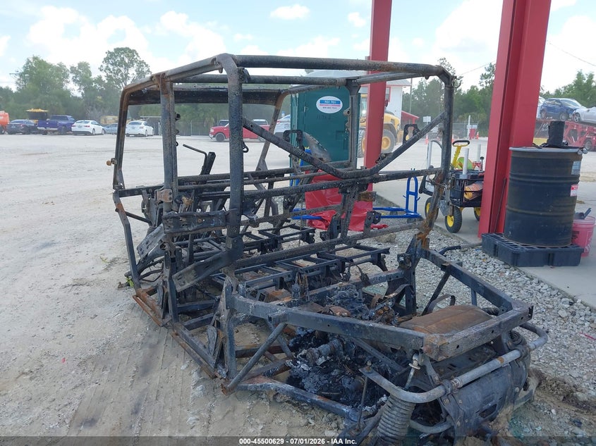 2023 CAN-AM DEFENDER MAX auction photo 3