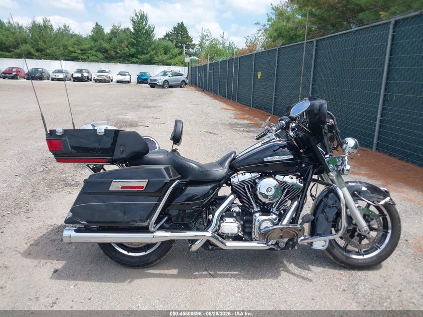 2011 Harley-Davidson Flhtk VIN: 1HD1KEM11BB630551 Lot: 45500696