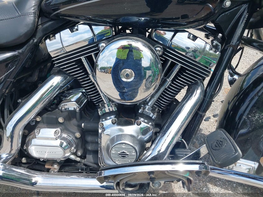 2011 Harley-Davidson Flhtk VIN: 1HD1KEM11BB630551 Lot: 45500696