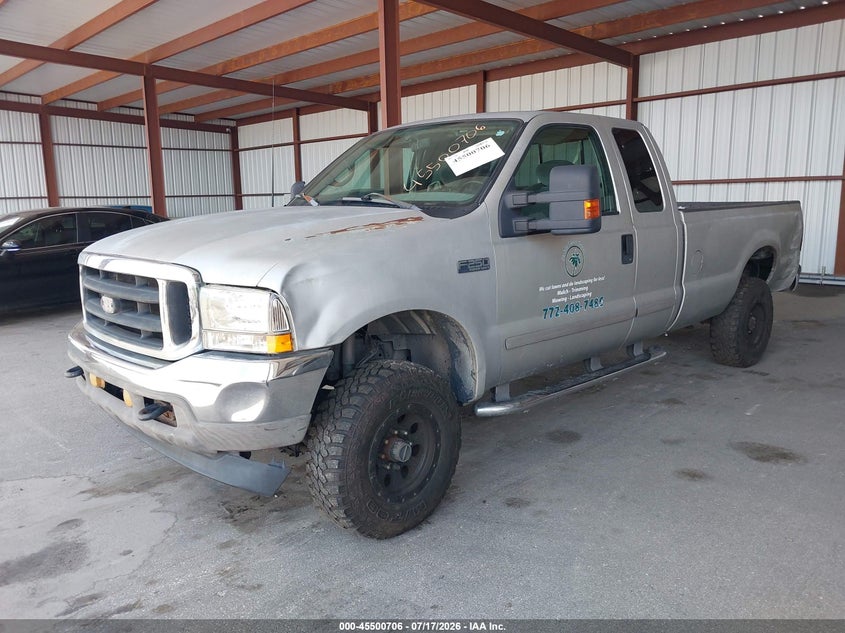 2002 FORD F-250 auction photo 2