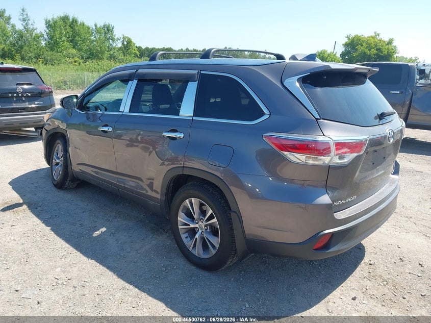 2015 TOYOTA HIGHLANDER auction photo 3