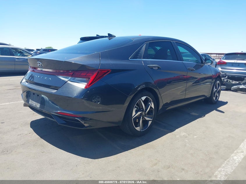 2021 HYUNDAI ELANTRA auction photo 4
