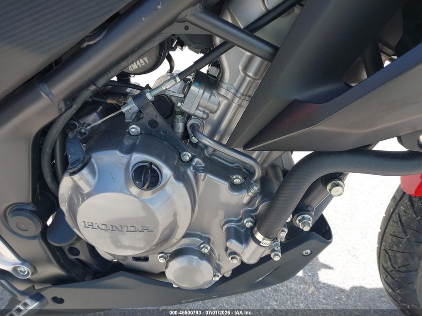 2015 Honda Cb300 F VIN: MLHNC5214F5101082 Lot: 45500793