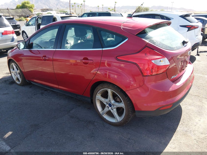 Vin: 1fahp3n23cl309240, lot: 45999012, ford focus titanium 20123