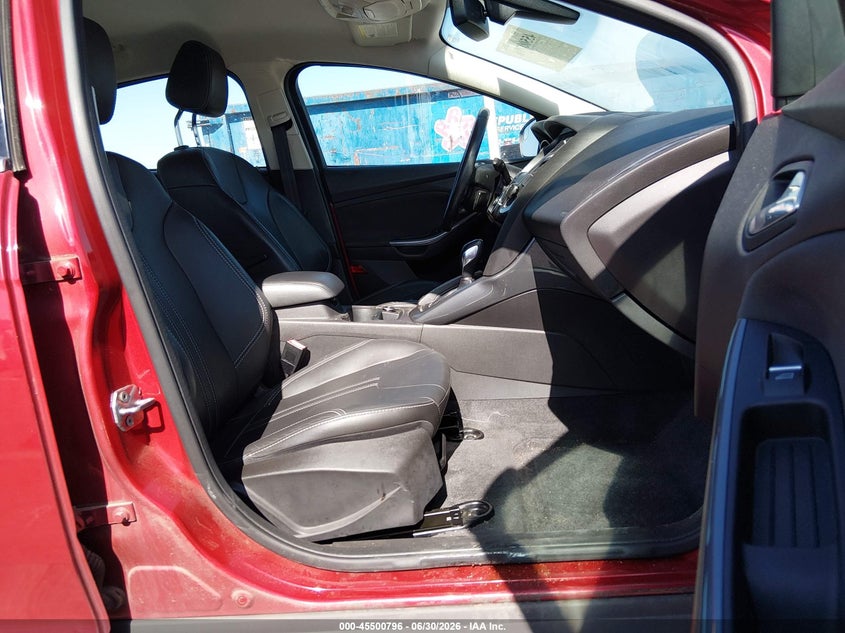 2012 FORD FOCUS auction photo 5
