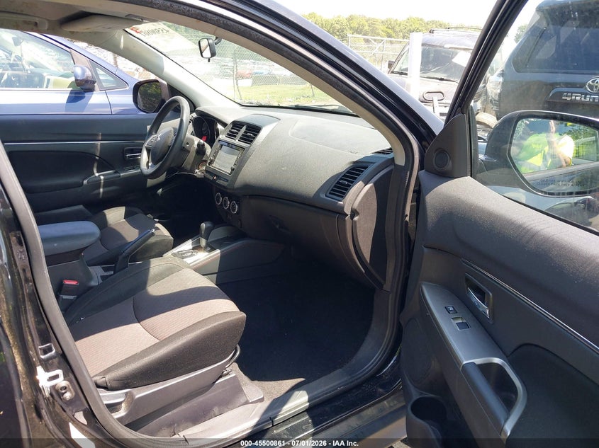 2019 MITSUBISHI OUTLANDER SPORT auction photo 5