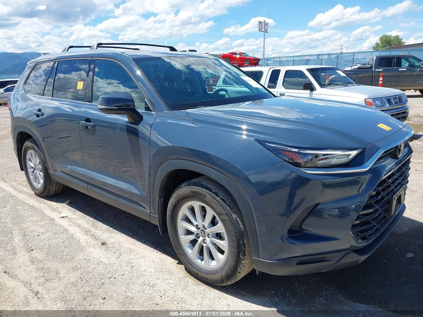 2024 TOYOTA GRAND HIGHLANDER auction photo 1