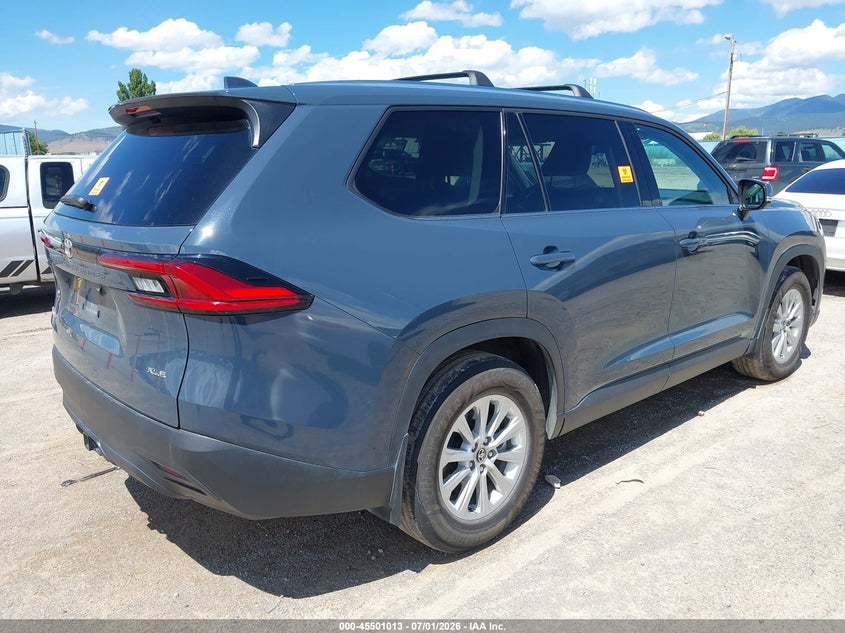 2024 TOYOTA GRAND HIGHLANDER auction photo 4