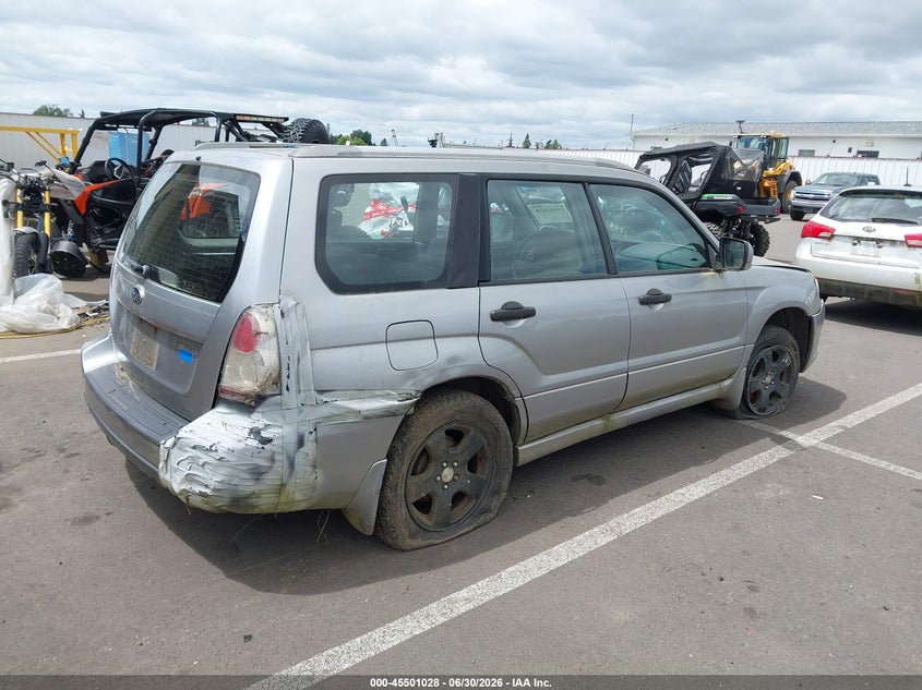 2008 SUBARU FORESTER auction photo 4