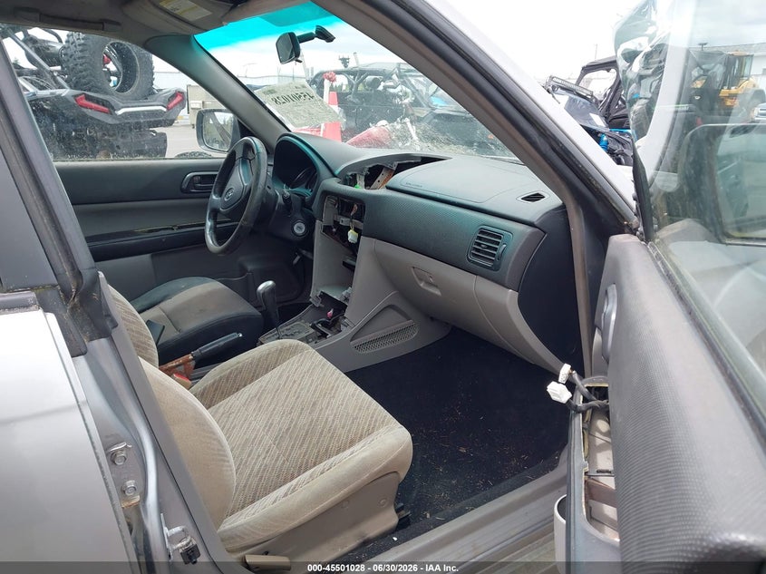 2008 SUBARU FORESTER auction photo 5