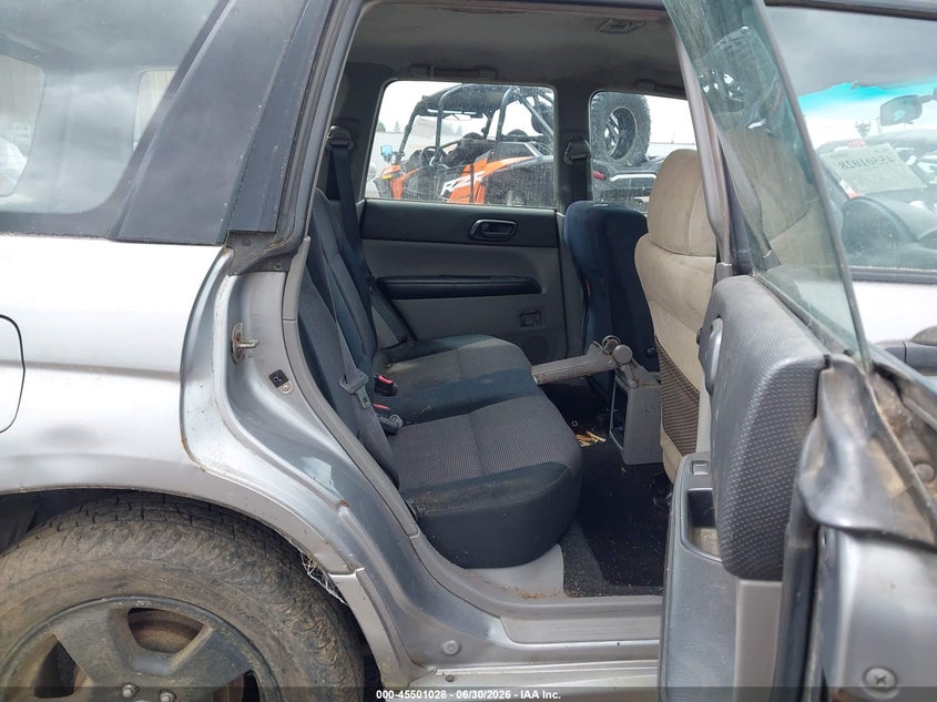 2008 SUBARU FORESTER auction photo 8