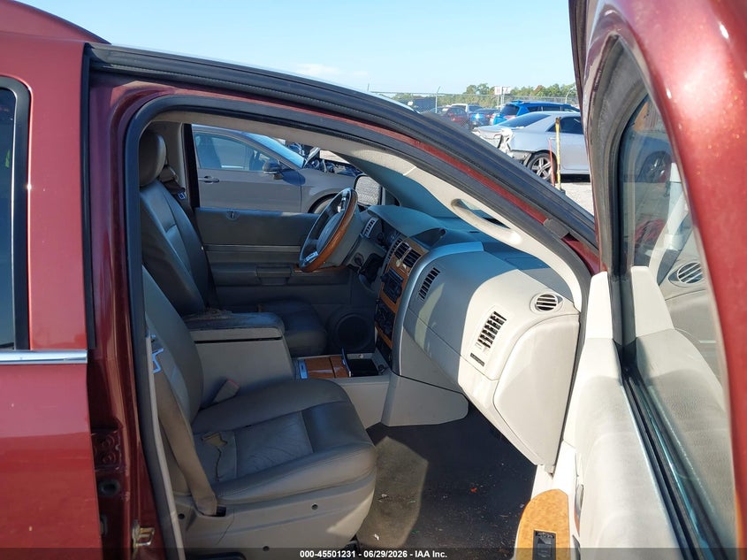 2007 CHRYSLER ASPEN auction photo 5