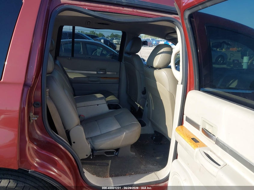 2007 CHRYSLER ASPEN auction photo 8