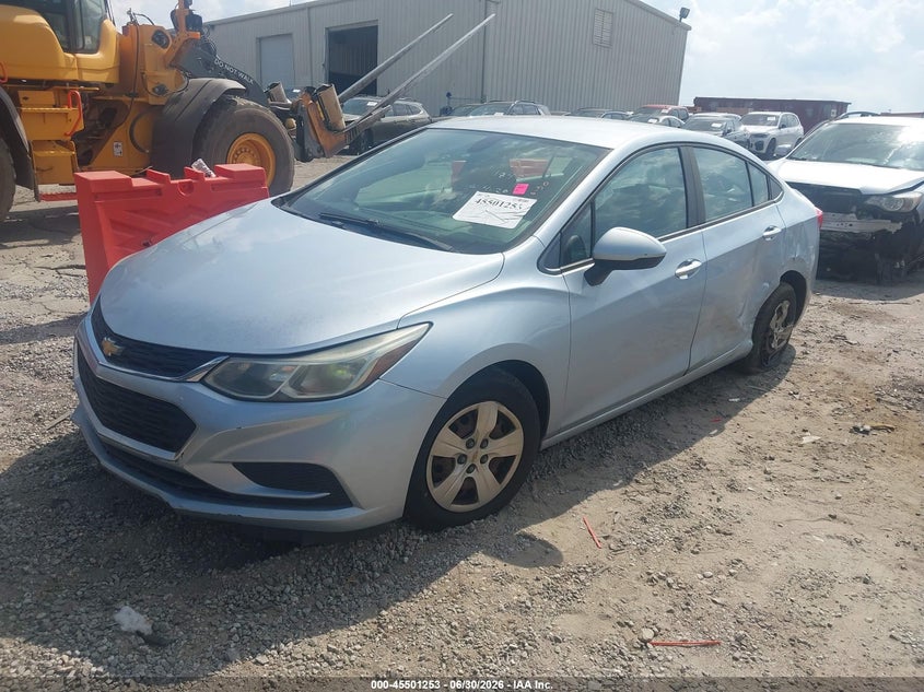 2018 CHEVROLET CRUZE auction photo 2