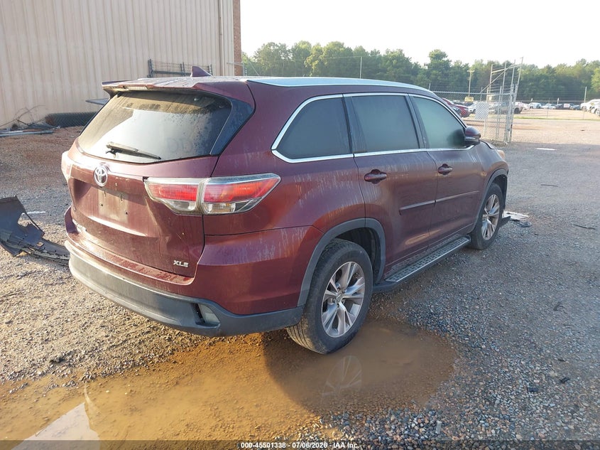2015 TOYOTA HIGHLANDER auction photo 4