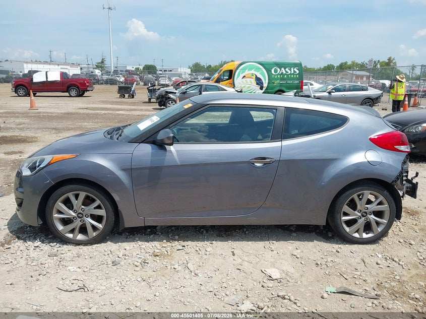 2016 Hyundai Veloster VIN: KMHTC6AD9GU284235 Lot: 45501405
