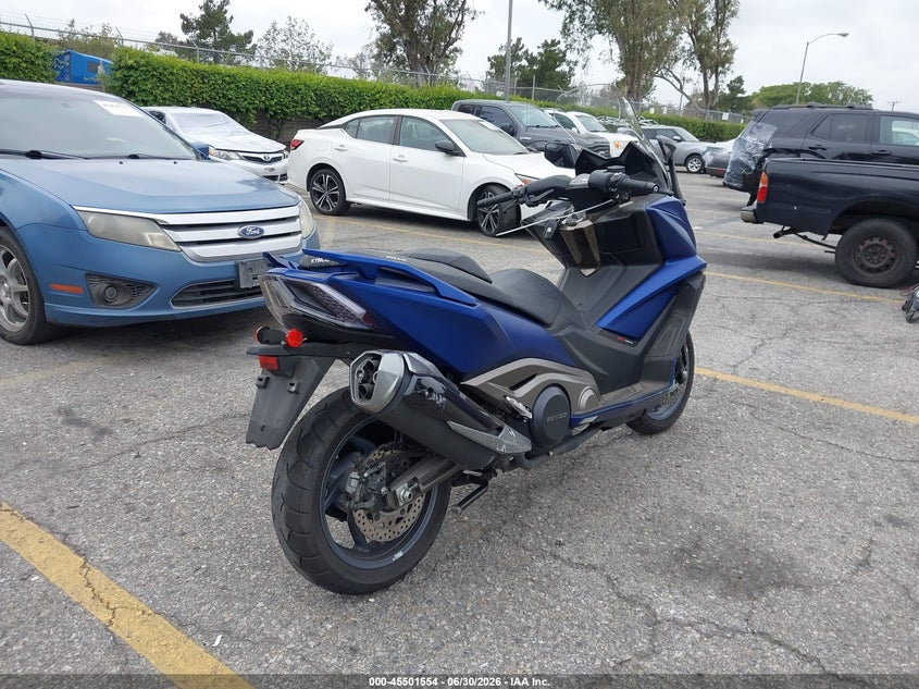 2022 KYMCO USA INC AK auction photo 4