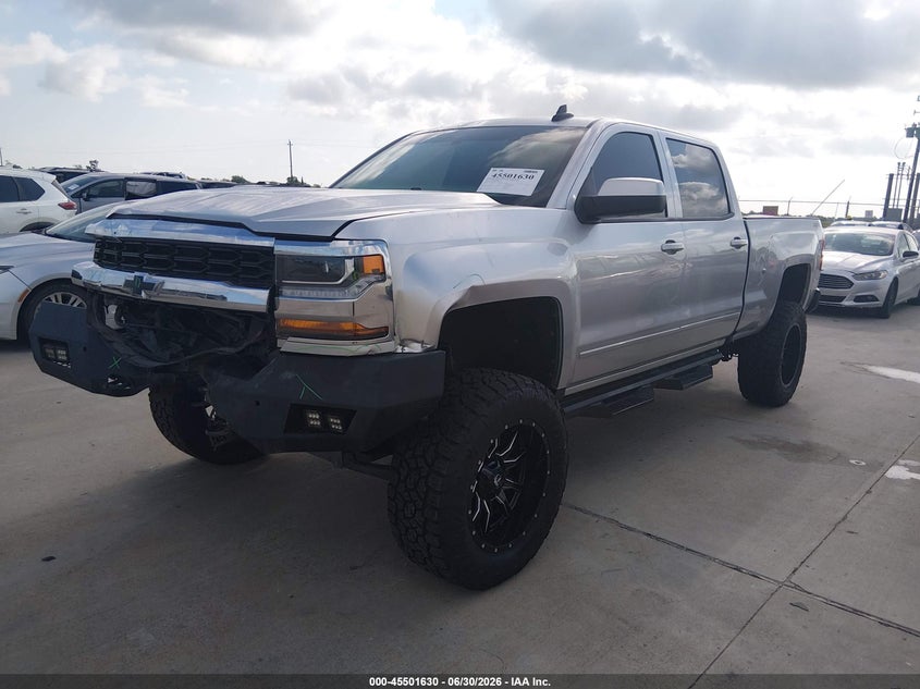 2018 Chevrolet Silverado, Front End, IAAI, VIN 1GCUKREC6JF149885 — photo 2