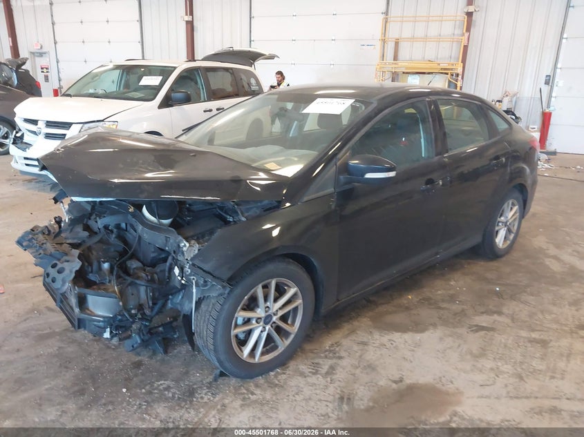 Vin: 1fadp3f26jl310795, lot: 45999984, ford focus se 20182