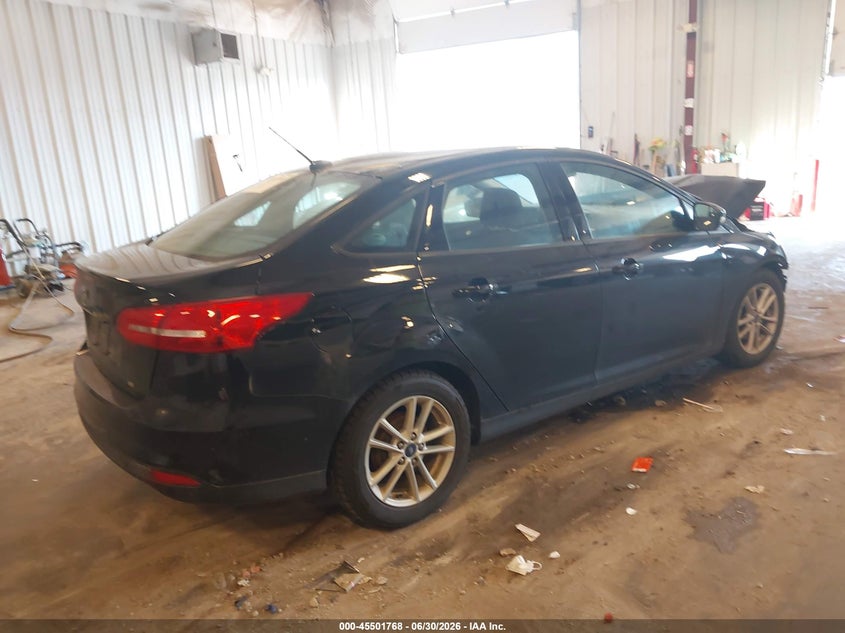 Vin: 1fadp3f26jl310795, lot: 45999984, ford focus se 20184