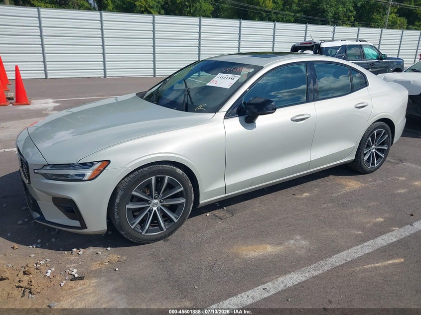 Vin: 7jr102fz9mg108721, lot: 46000104, volvo s60 t5 momentum 20212