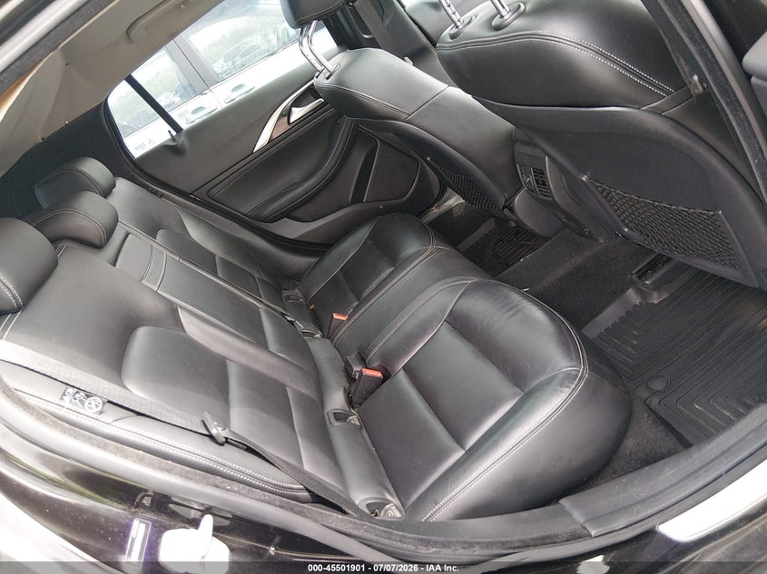 AtlanticExpress - Infiniti QX30