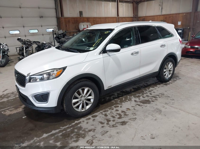 2016 KIA SORENTO auction photo 2
