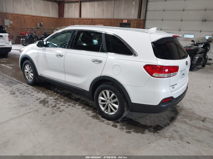 2016 KIA SORENTO auction photo 3