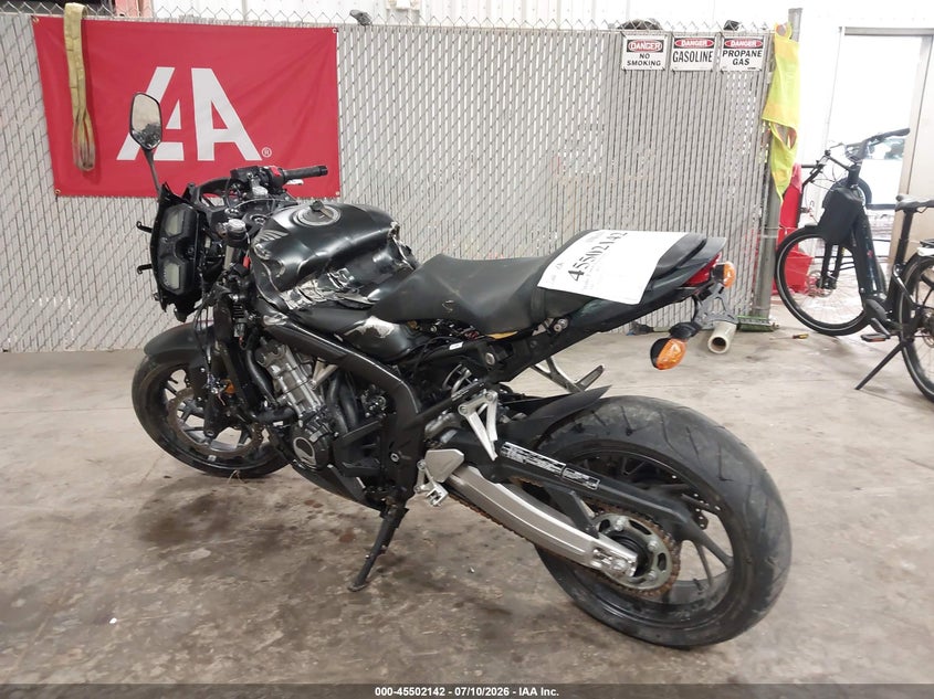 2016 HONDA CBR650 auction photo 3