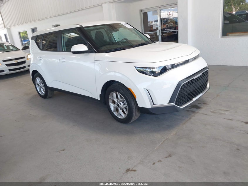2023 KIA SOUL S — Галерея фотографий