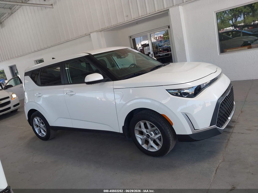 2023 KIA SOUL S — Photo 13