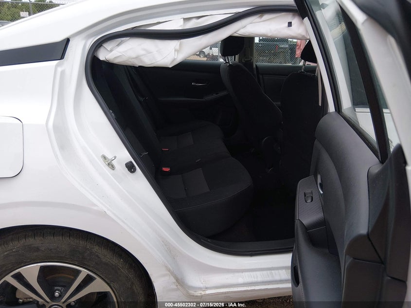 2023 NISSAN SENTRA auction photo 8