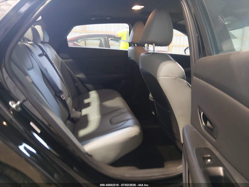2024 HYUNDAI ELANTRA HYBRID auction photo 8