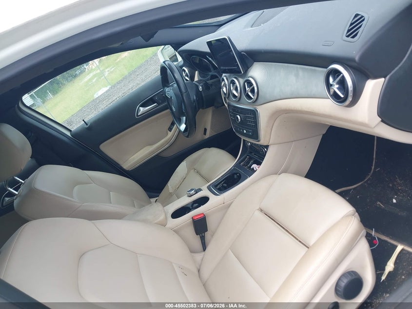 2016 MERCEDES-BENZ GLA 250 auction photo 5