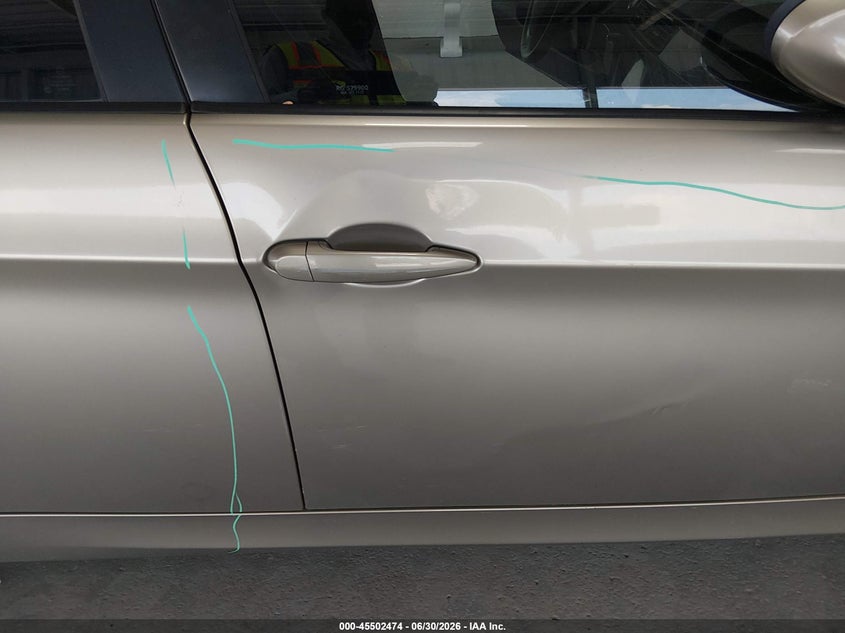 2007 BMW 328XI auction photo 6