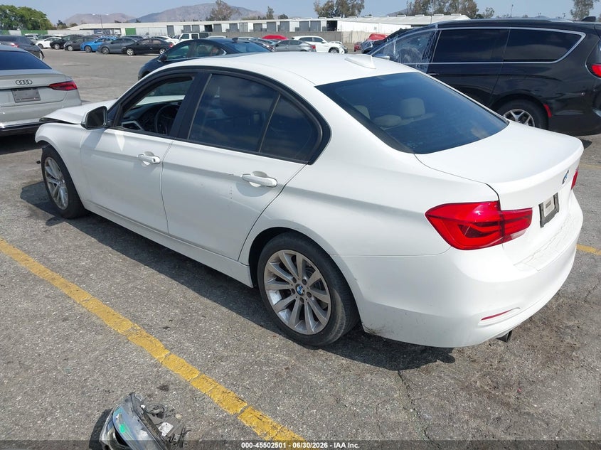 Vin: wba8e1g56jnu93633, lot: 46000717, bmw 320i 20183