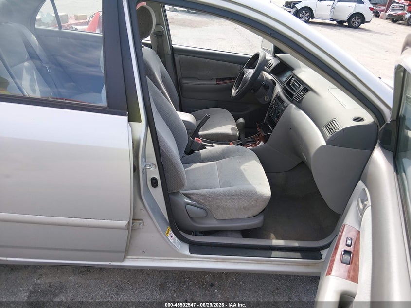2004 TOYOTA COROLLA auction photo 5