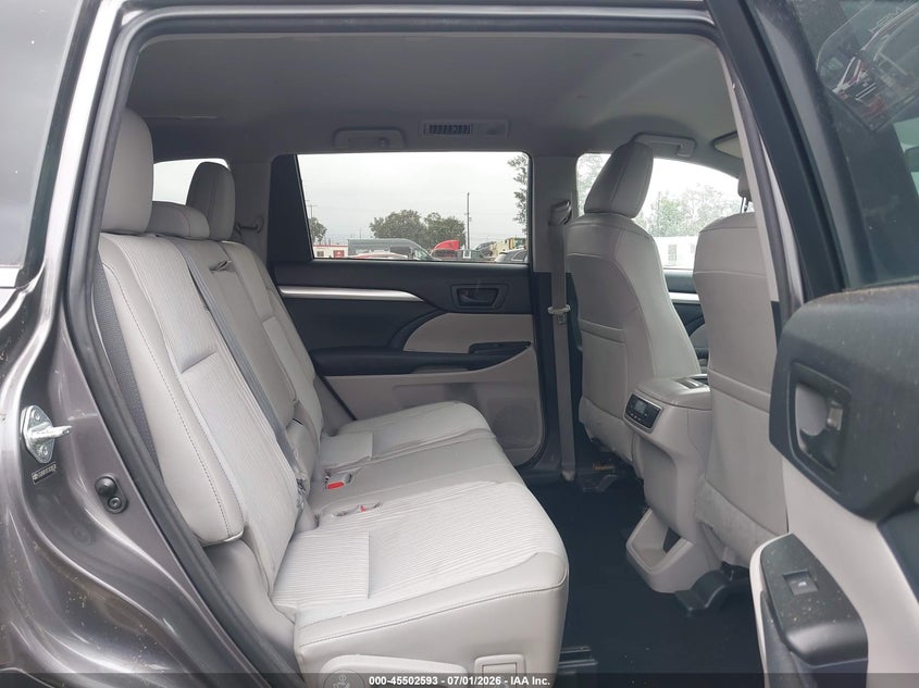 AtlanticExpress - Toyota Highlander