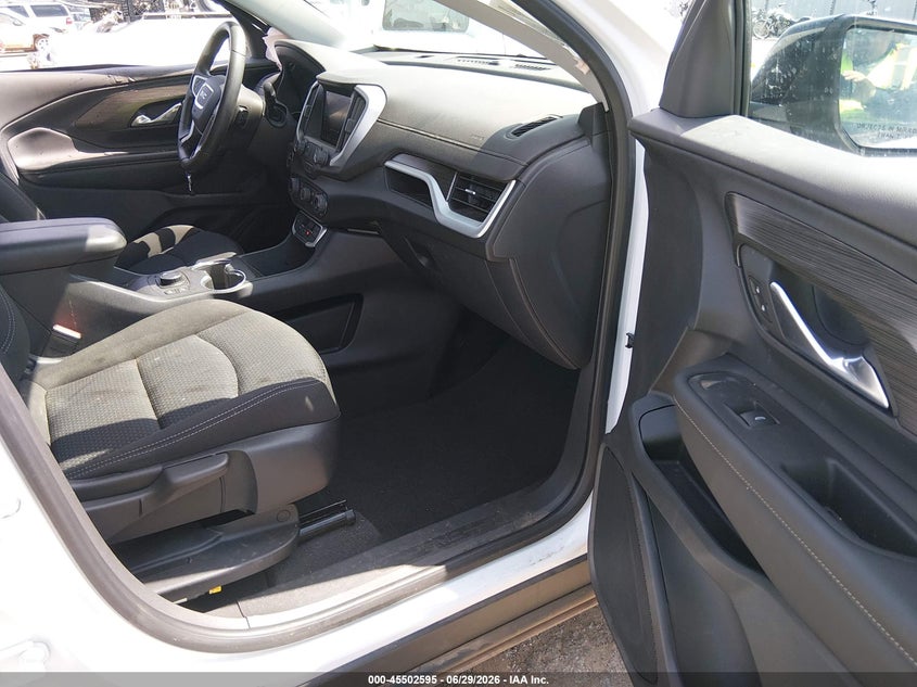 2022 GMC TERRAIN auction photo 5
