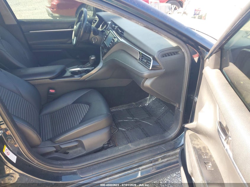 2019 TOYOTA CAMRY auction photo 5
