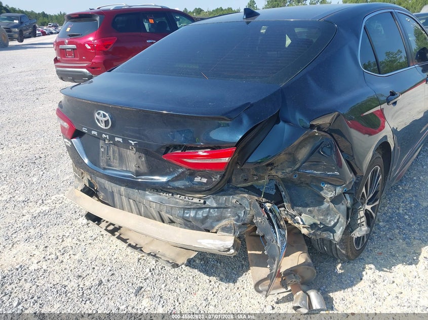 2019 TOYOTA CAMRY auction photo 6