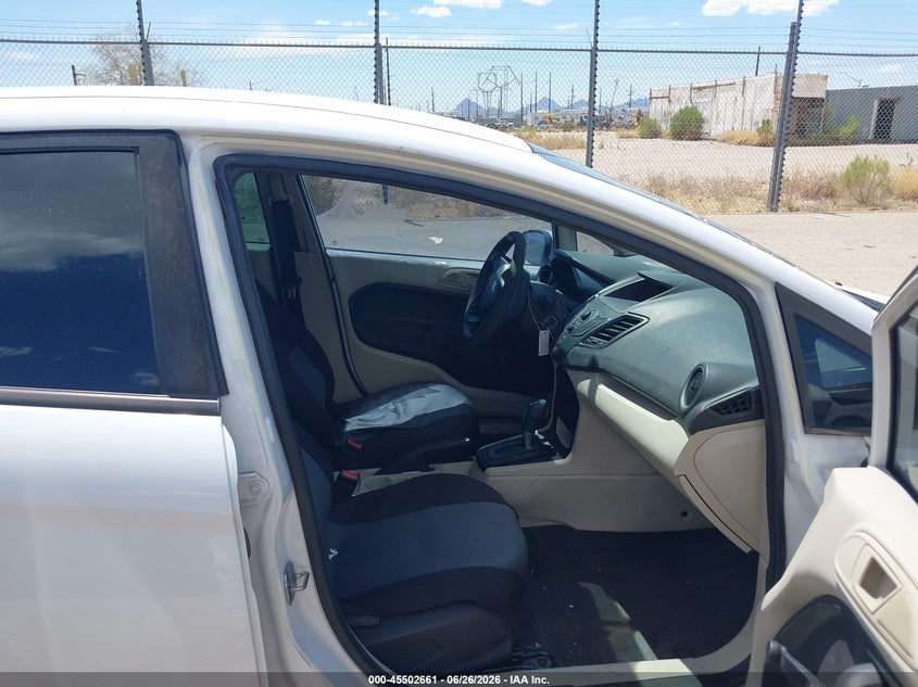 2013 FORD FIESTA auction photo 5