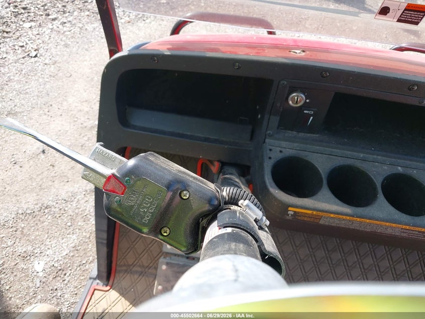 2022 EZ-GO GOLF CART auction photo 7