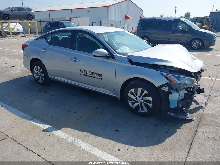 2020 NISSAN ALTIMA auction photo 1