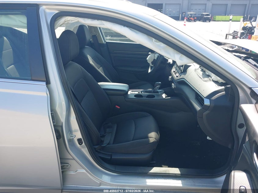 2020 NISSAN ALTIMA auction photo 5