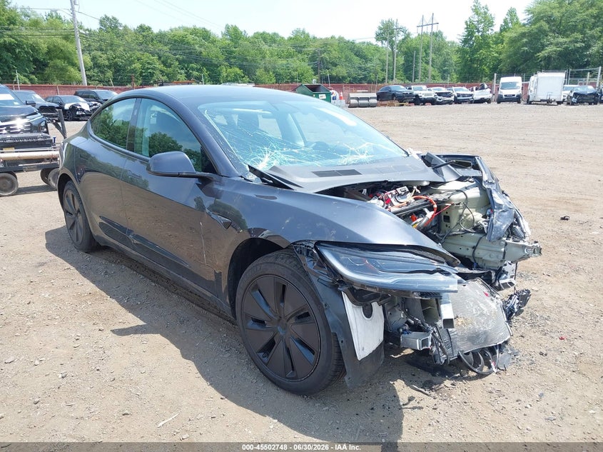 TESLA MODEL 3 - zdjęcie 19