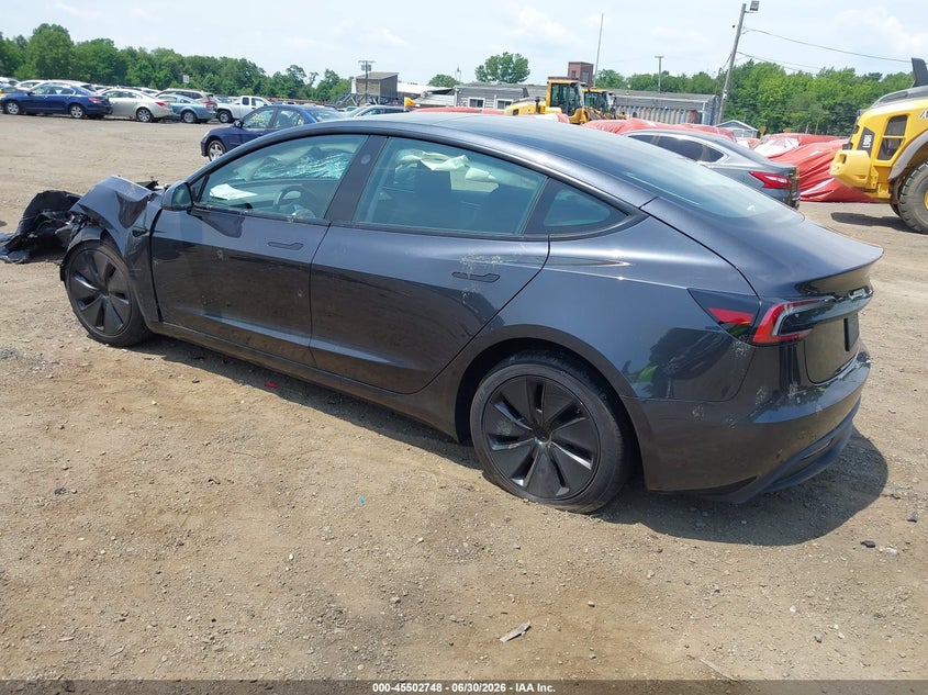 TESLA MODEL 3 - zdjęcie 3