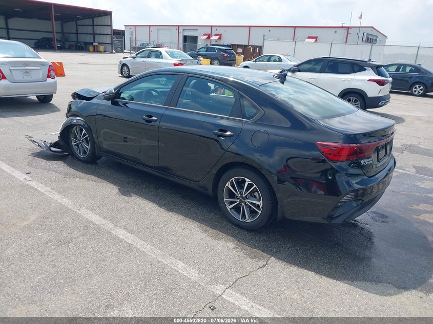 2023 KIA FORTE SEDAN 2.0L I-4 DOHC, VVT, 147HP