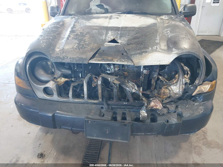 2006 JEEP LIBERTY auction photo 6
