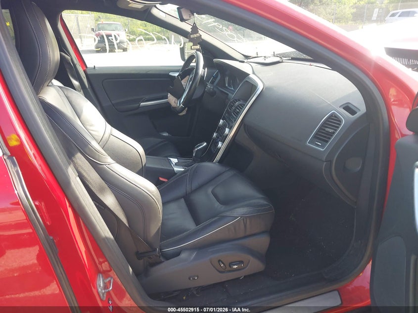 VOLVO XC60 2016 VIN YV449MRP0G2868736